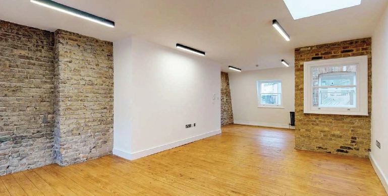Hollywell Row, London, EC2A