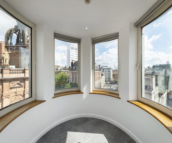 Charing Cross Road, London, WC2H