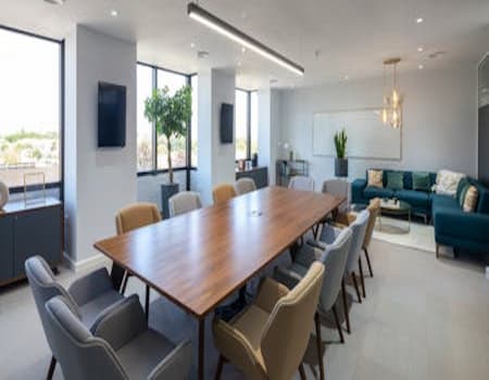 Westgate, Hanger Lane, London, W5