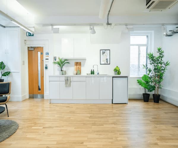 Long Acre, London, WC2E