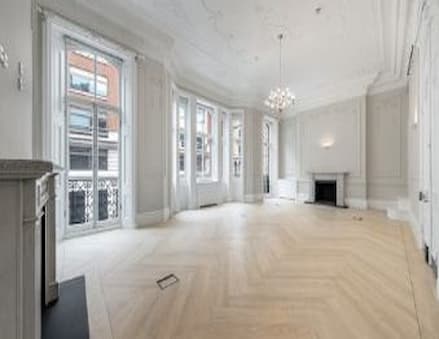 Curzon Street, London, W1J