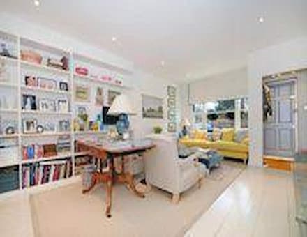 Wellesley Avenue, London, W6