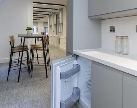 High Holborn, London, WC1V