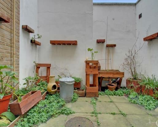 Lambeth Walk, London, SE11