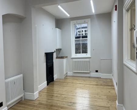 Shaftesbury Avenue, London, W1D