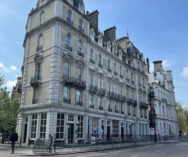 Lower Grosvenor Place, London, SW1W